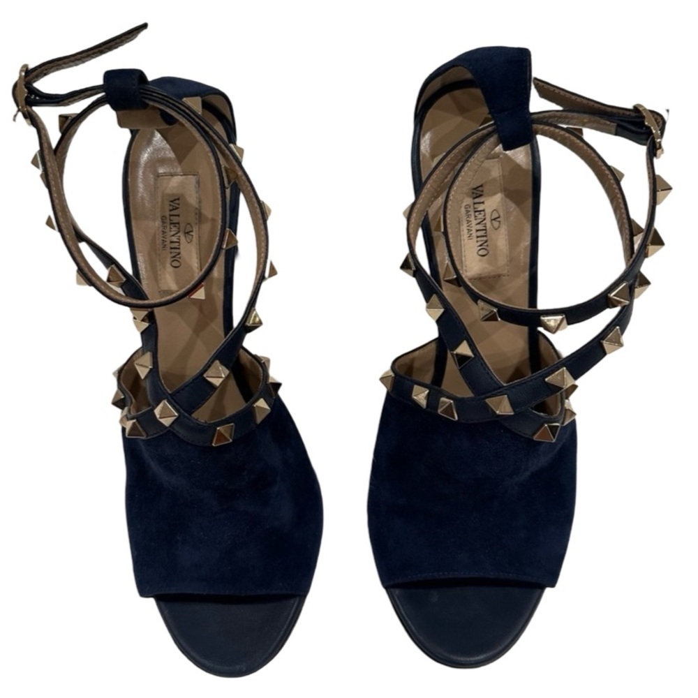 Valentino Garavani Rockstud Suede Sandals
